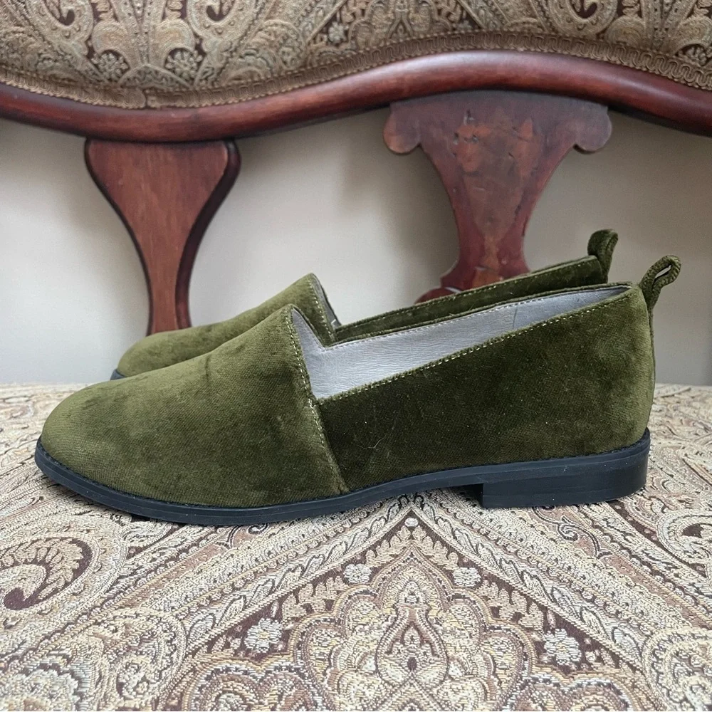 Eileen Fisher Demi Velvet Slip On Loafers Olive Green Round Toe Shoes Size 8.5 - Picture 2 of 10